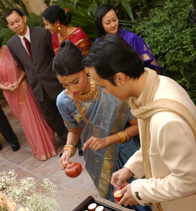 wedding - low resolution 933b.jpg (330926 bytes)